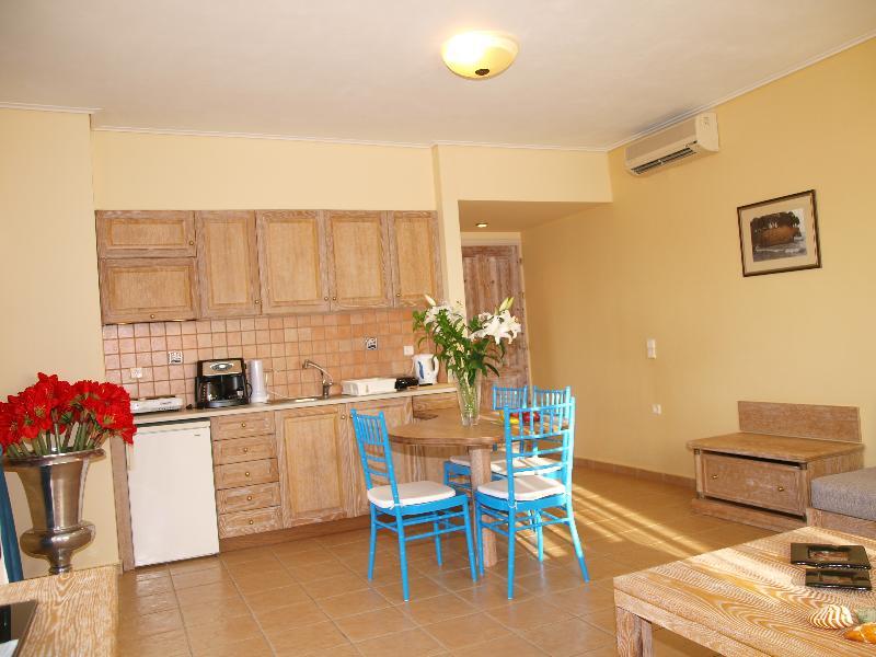 Mylos Hotel Apartments Platanés Exterior foto